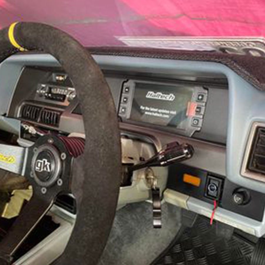 Toyota Corolla KE70 TE71 TE72 AE70 AE71 1979-1987 Haltech iC-7 / uC-10 dash mount by Mako Motorsport