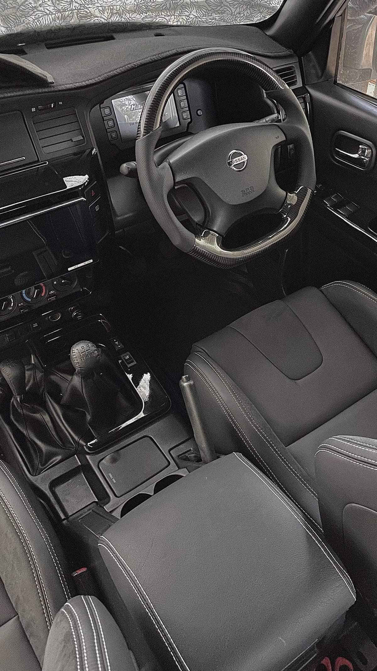 Nissan Patrol Y61 GU Series 4 ST 2004-2007 Haltech iC-7 / uC-10 dash mount by Mako Motorsport