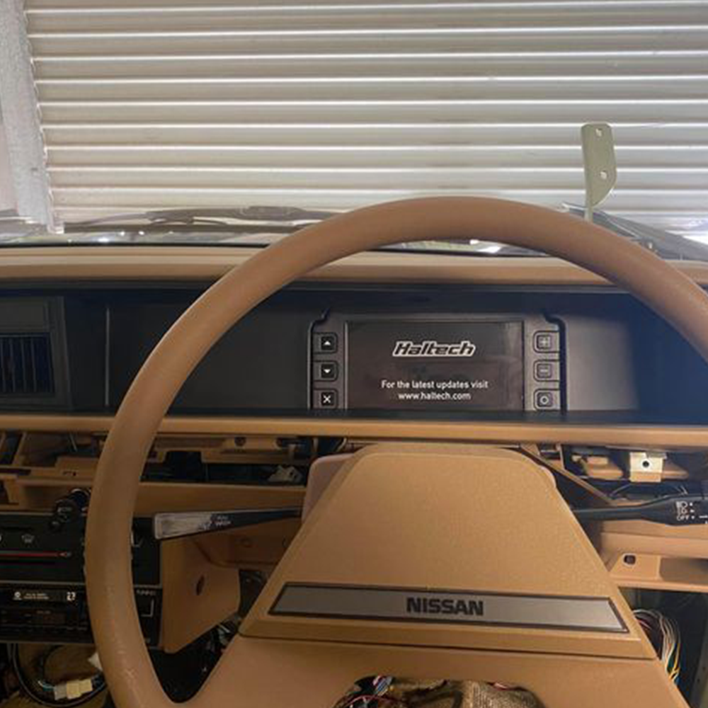 Datsun Bluebird 910 1979-1983 Haltech iC-7 / uC-10 dash mount by Mako Motorsport