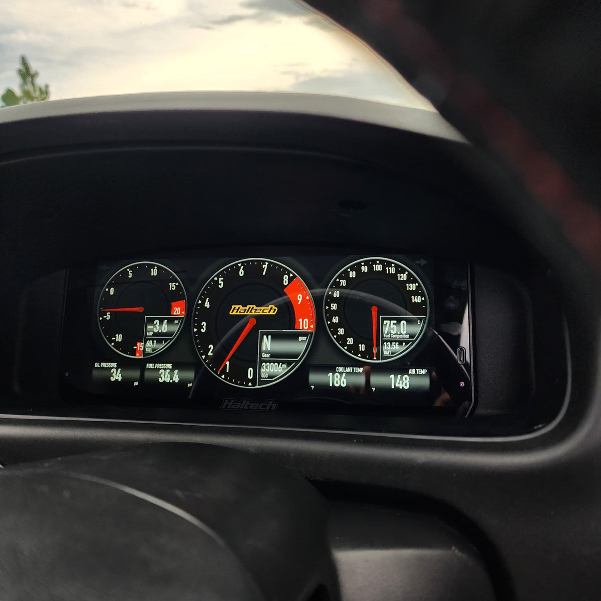 Nissan Skyline R33 1993-1998 Haltech iC-7 / uC-10 dash mount by Mako Motorsport
