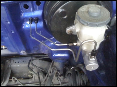 Rywire proportion valve relocation kit for Civic, CRX and Integra with black lines and fittings, photo 4
