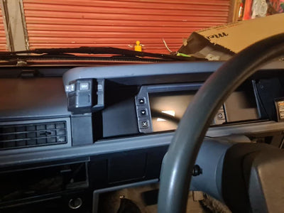 Holden Commodore VL 1986-1988 Haltech iC-7 / uC-10 dash mount by Mako Motorsport